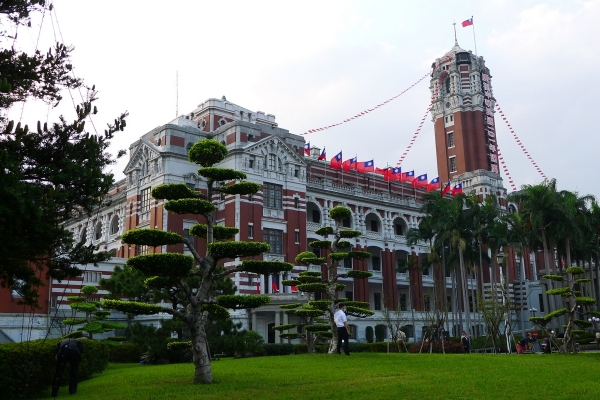正准备迎接民国国庆的总统府