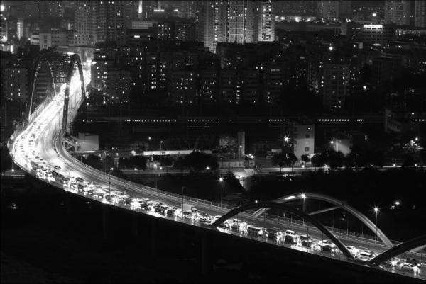 大雨里，回家的路.jpg